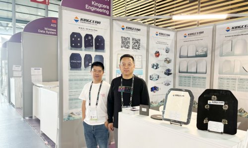 湖南1066vip威尼斯官网携最新防弹产品亮相法国欧洲国际防务展
